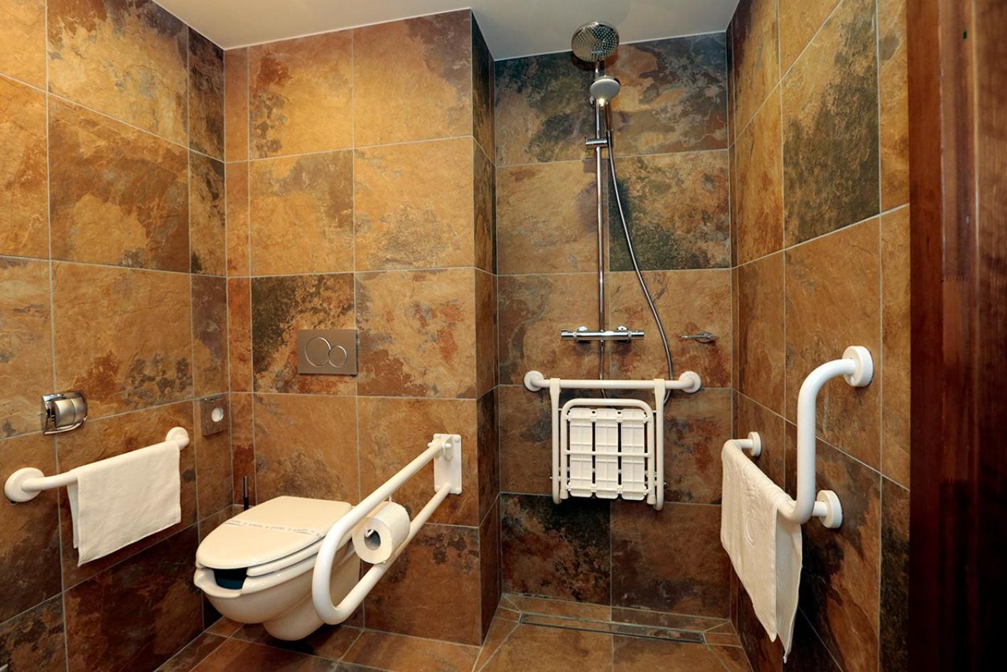 Hotel Cascade Resort & Spa Demjén Quarto foto