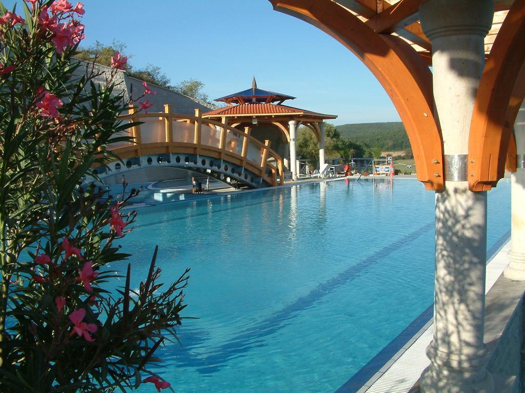 Hotel Cascade Resort & Spa Demjén Exterior foto