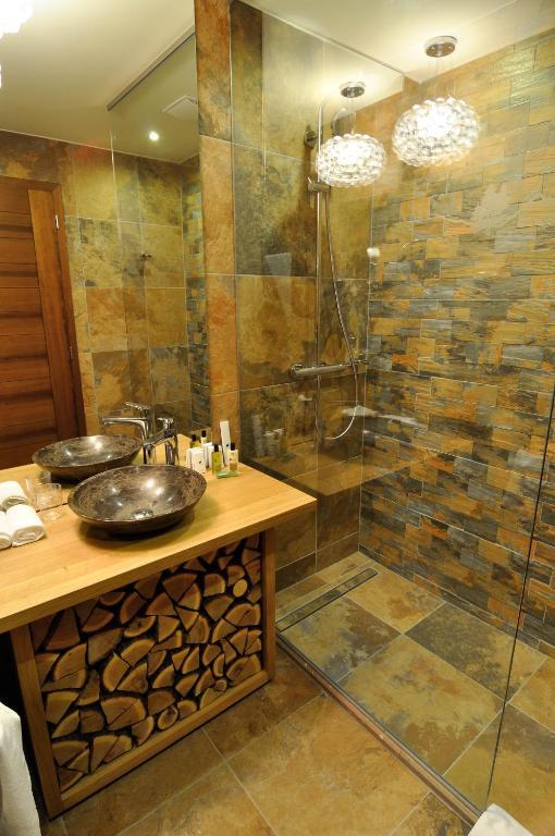 Hotel Cascade Resort & Spa Demjén Quarto foto